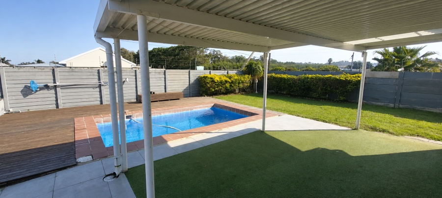 4 Bedroom Property for Sale in Gonubie Eastern Cape